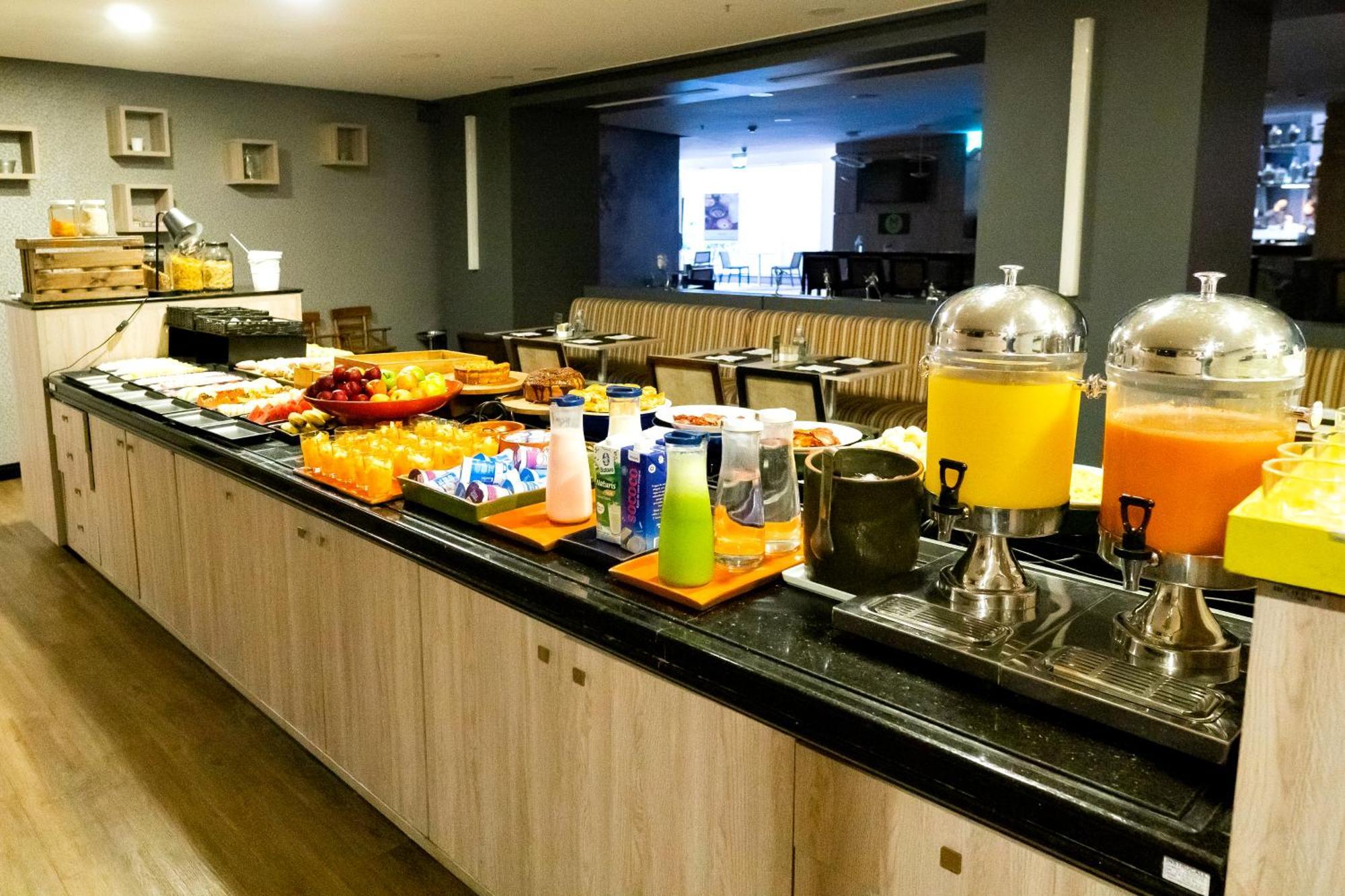 Hotel Ibis Sao Jose Dos Campos Colinas Zewnętrze zdjęcie