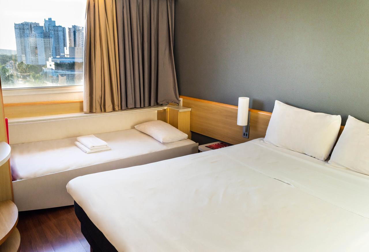Hotel Ibis Sao Jose Dos Campos Colinas Zewnętrze zdjęcie